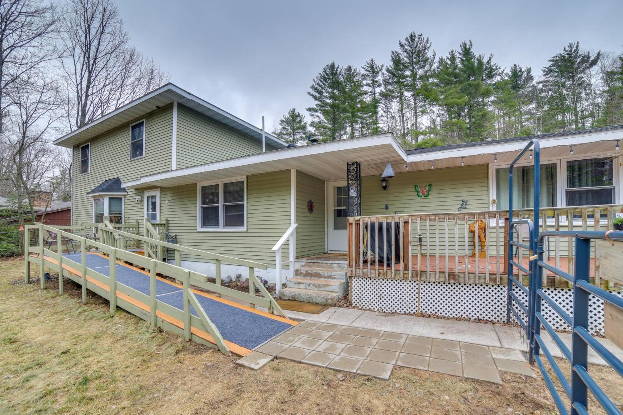 Peaceful Ishpeming Retreat Walk To Deer Lake Villa Exterior photo